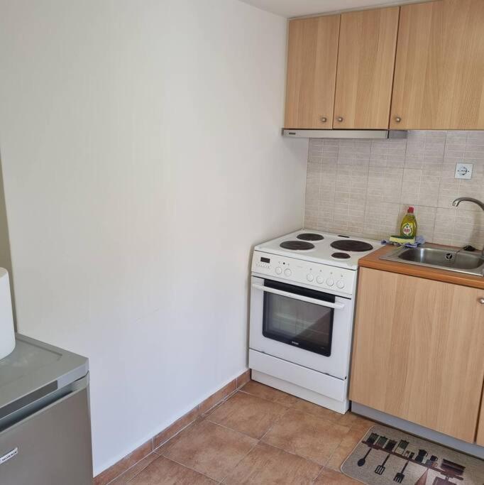Evi'S Touch 1 Apartment Poros Town Bagian luar foto